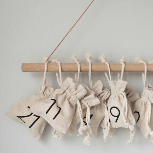 Adventskalender Eichenholz & Leinen – Bild 3