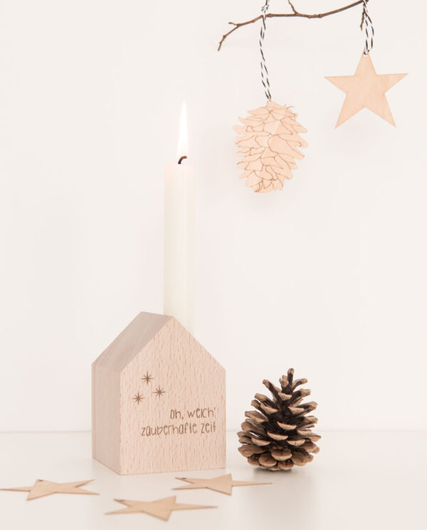 Dekohaus aus Holz "Oh, welch’ zauberhafte Zeit" - Einzelstück – Bild 5